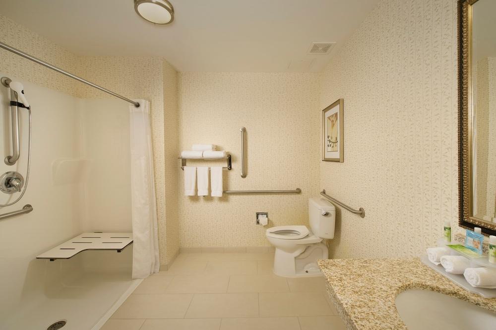 Holiday Inn Express & Suites Alexandria - Fort Belvoir By Ihg Bagian luar foto