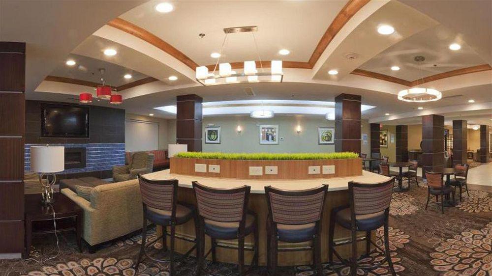 Holiday Inn Express & Suites Alexandria - Fort Belvoir By Ihg Bagian luar foto