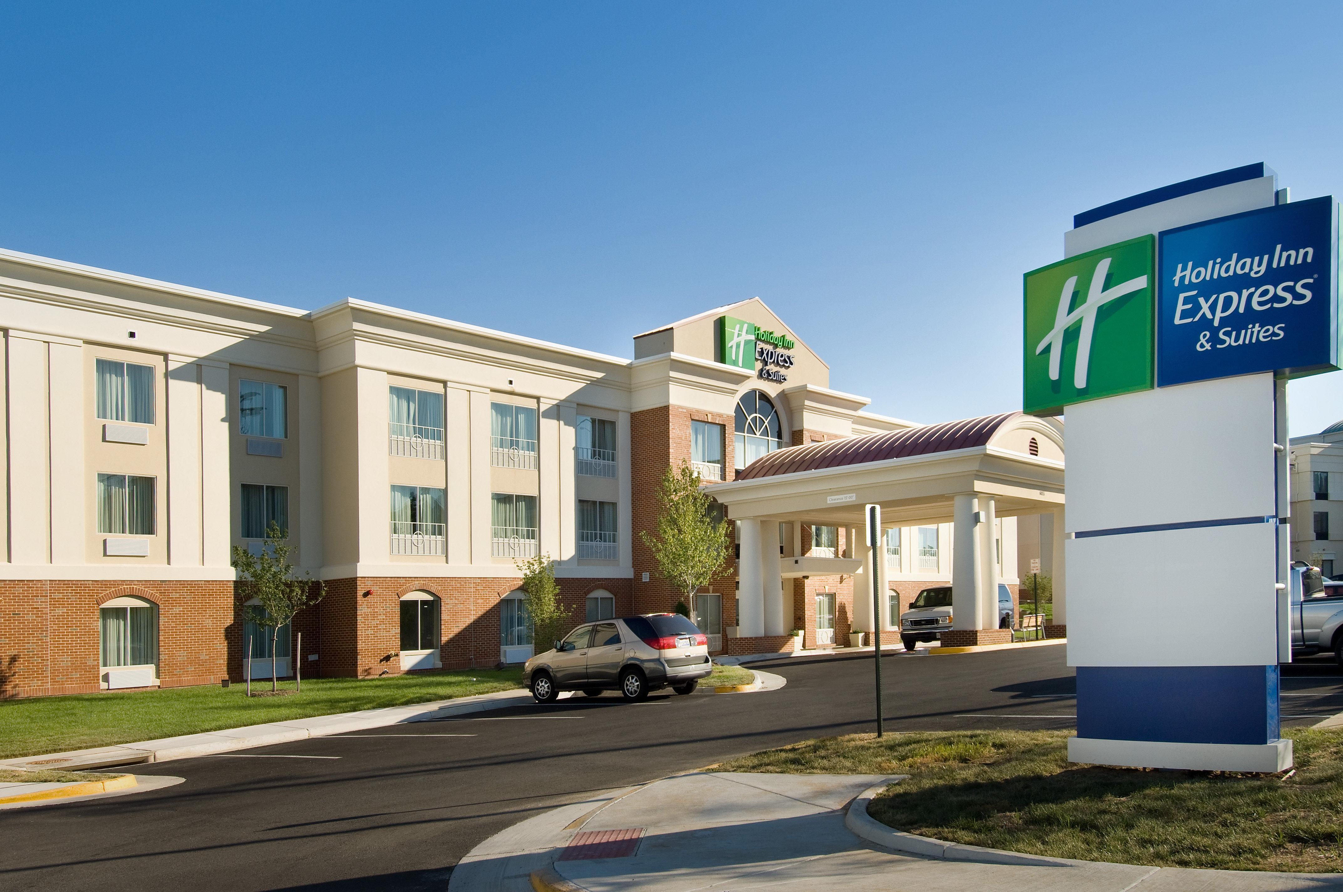Holiday Inn Express & Suites Alexandria - Fort Belvoir By Ihg Bagian luar foto