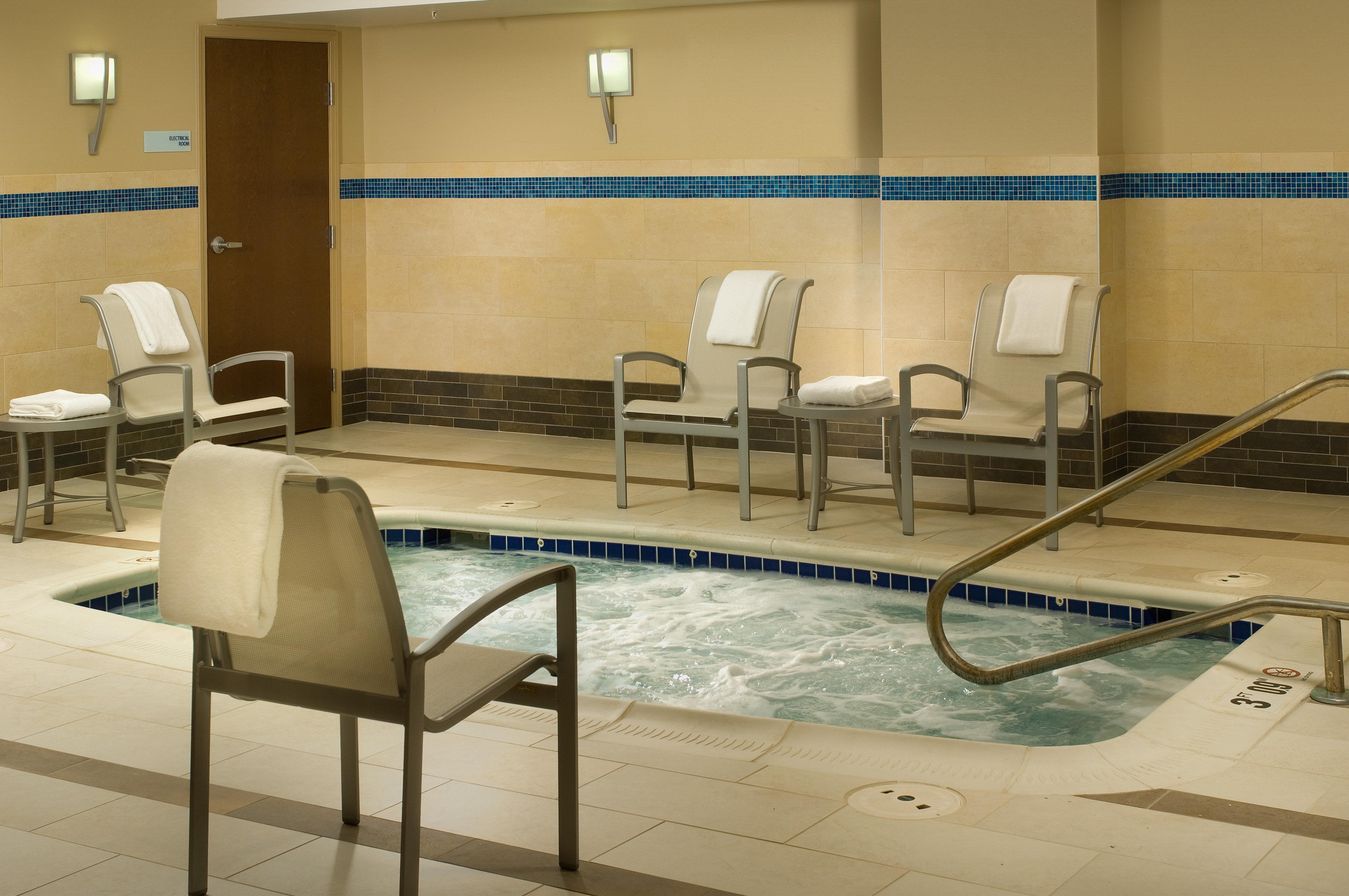 Holiday Inn Express & Suites Alexandria - Fort Belvoir By Ihg Bagian luar foto