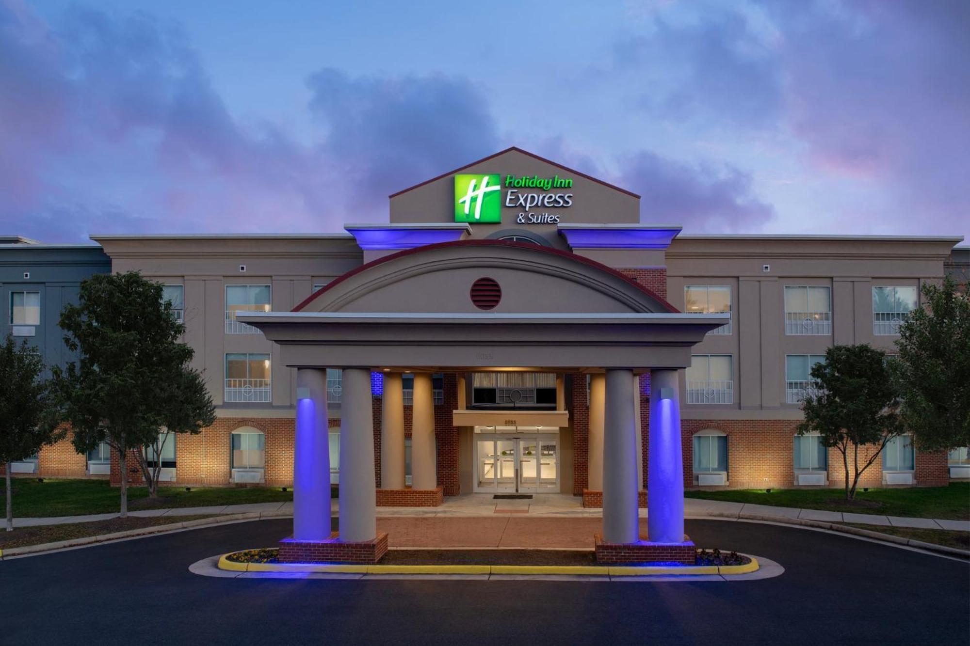 Holiday Inn Express & Suites Alexandria - Fort Belvoir By Ihg Bagian luar foto